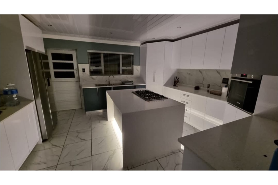 4 Bedroom Property for Sale in Strandfontein Western Cape